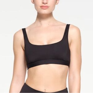 NWT SKIMS Tank Bikini Top